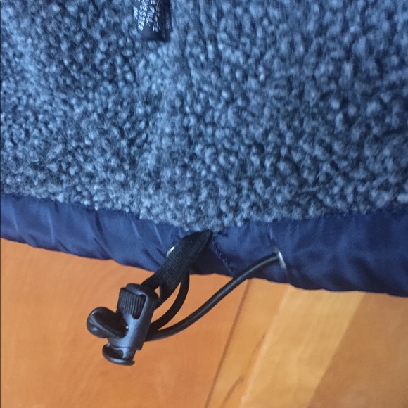 Undefeated Sherpa lined nylon coach jacket. - Picture 5 of 5